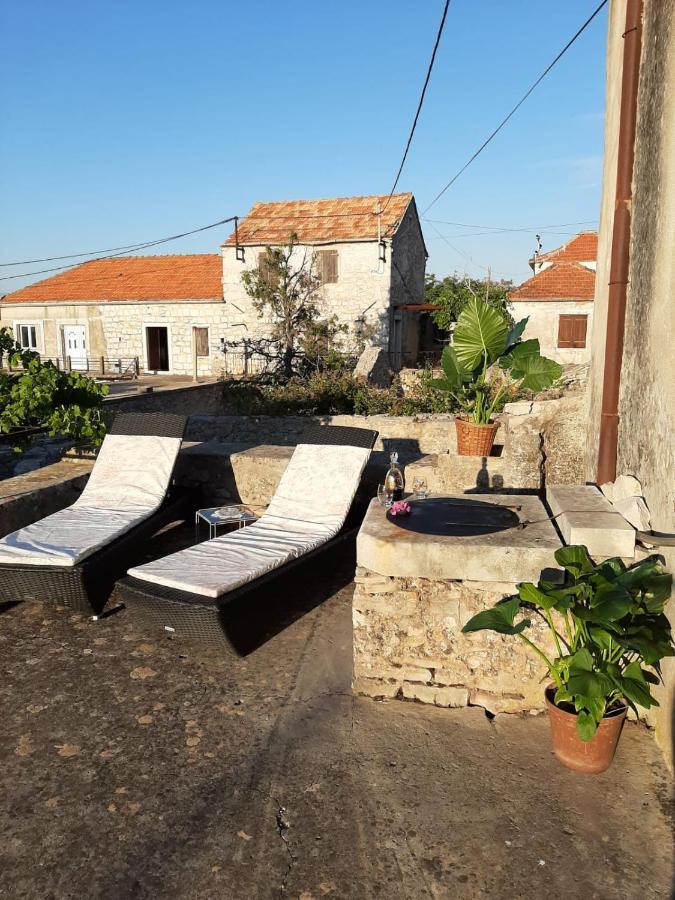 Stari Dvori Poljica Poljica (Hvar)